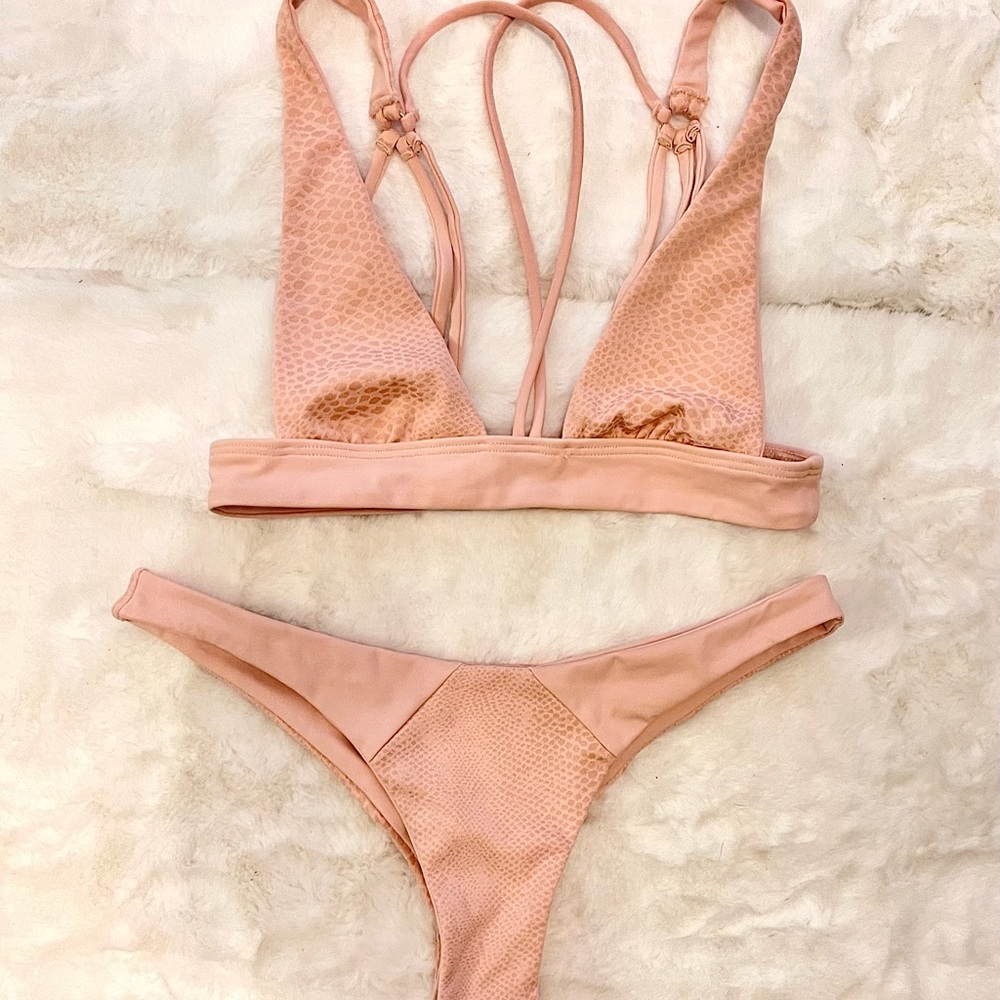 BEACH BUNNY LONDON BLUSH SKIMPY BIKINI SIZE S